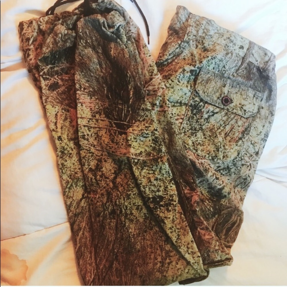 Mossy oak hunting pants